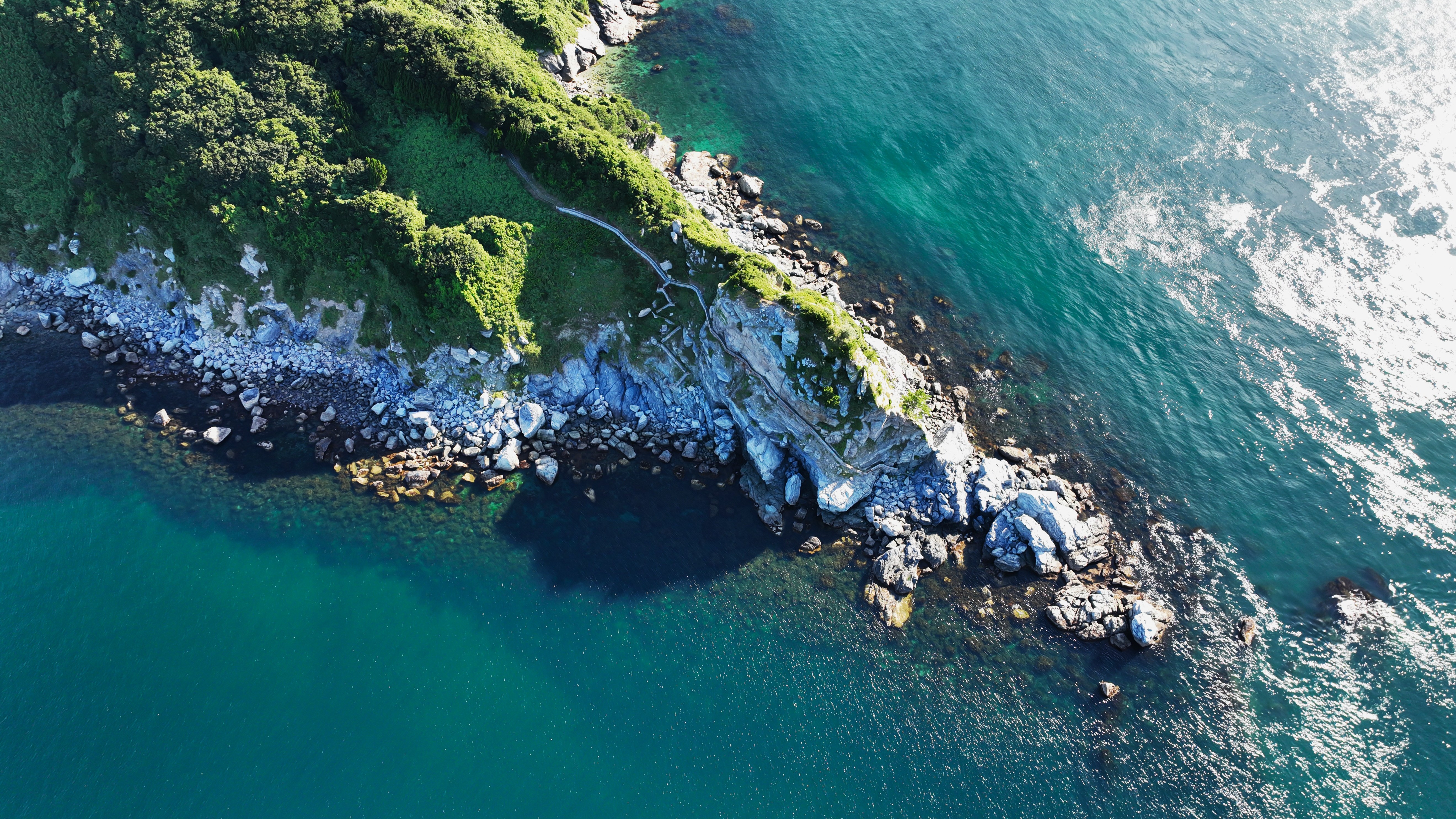 海岸線の俯瞰イメージ